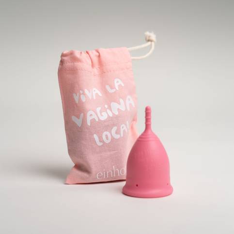Menstruationstasse Papperlacup pink mit Beutel